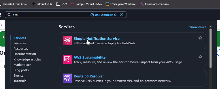 Buscador de la consola de AWS con "sns" tipeado de nuevo, mostrando "Simple Notification Service" resaltado — volviendo al Topic para suscribir las dos colas SQS recién creadas